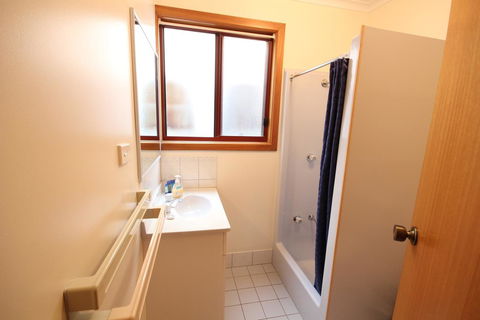 Port Vincent Motel & Apartments - Sunshine Coast Guide 21