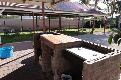 Port Vincent Motel & Apartments - Sunshine Coast Guide 22