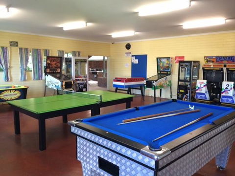 Beachside Holiday Park - Sunshine Coast Guide 24