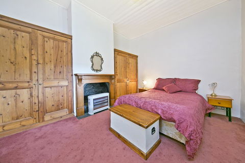 Vineyard Cottage BnB - Sunshine Coast Guide 7