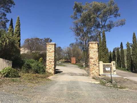 Vineyard Cottage BnB - Sunshine Coast Guide 10