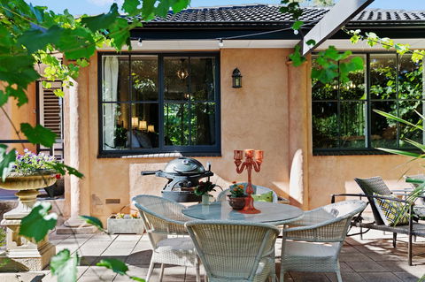 Adelaide Hills Retreats - Sunshine Coast Guide 41