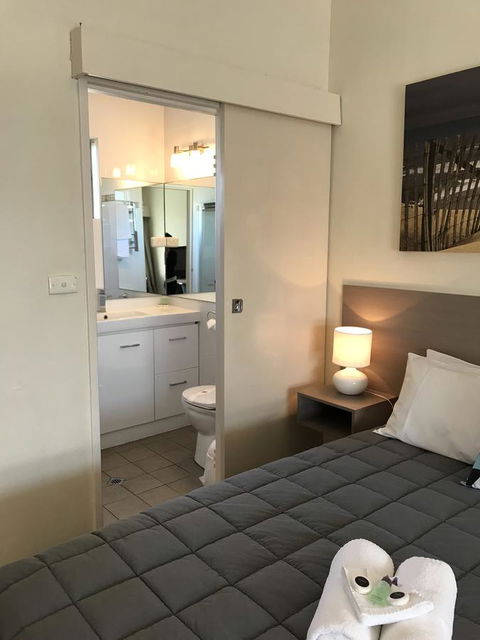 Robetown Motor Inn & Apartments - Sunshine Coast Guide 10