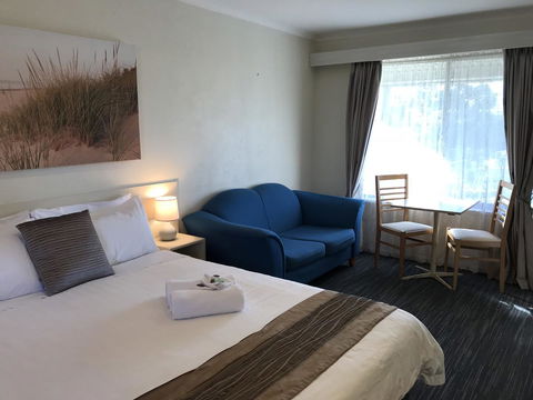 Robetown Motor Inn & Apartments - Sunshine Coast Guide 21