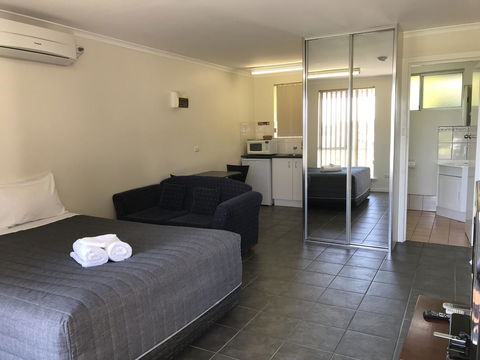 Robetown Motor Inn & Apartments - Sunshine Coast Guide 41