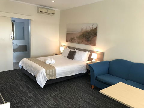 Robetown Motor Inn & Apartments - Sunshine Coast Guide 24