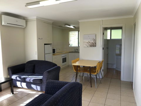 Robetown Motor Inn & Apartments - Sunshine Coast Guide 35