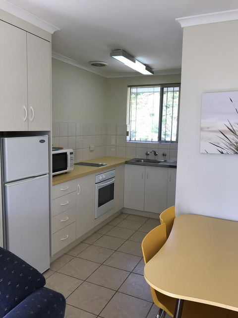 Robetown Motor Inn & Apartments - Sunshine Coast Guide 37