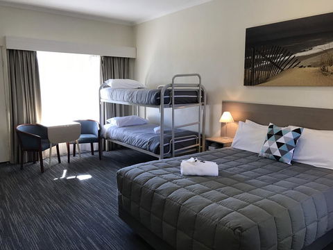 Robetown Motor Inn & Apartments - Sunshine Coast Guide 27