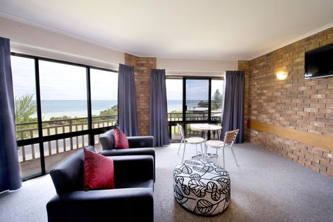 Kangaroo Island Seaside Inn - Sunshine Coast Guide 1