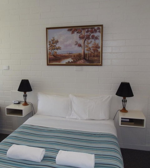 Guichen Bay Motel - Sunshine Coast Guide 25