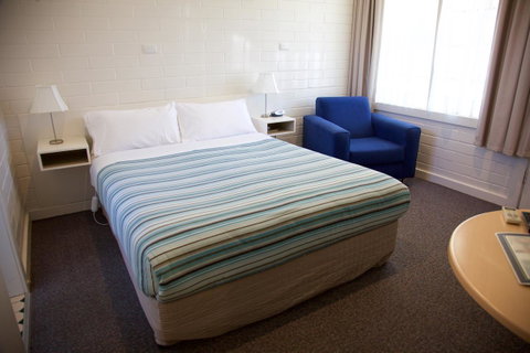 Guichen Bay Motel - Sunshine Coast Guide 10