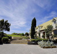 Caledonian Inn - Sunshine Coast Guide