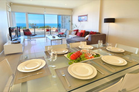 Adelaide Luxury Beach House - Sunshine Coast Guide 5