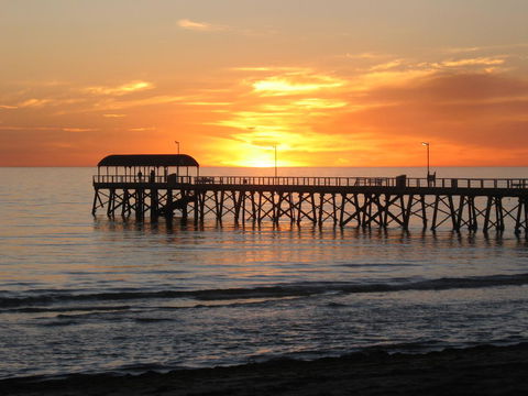 Adelaide Luxury Beach House - Sunshine Coast Guide 22