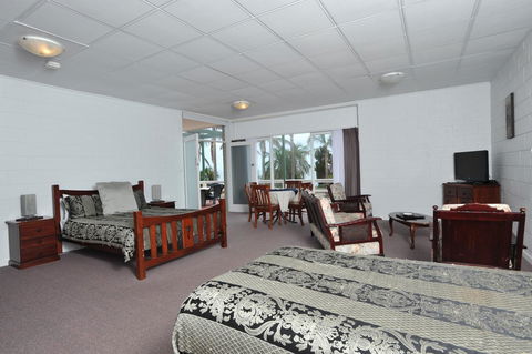 Kangaroo Island Seaview Motel - Sunshine Coast Guide 35