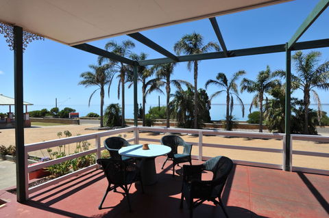 Kangaroo Island Seaview Motel - Sunshine Coast Guide 10