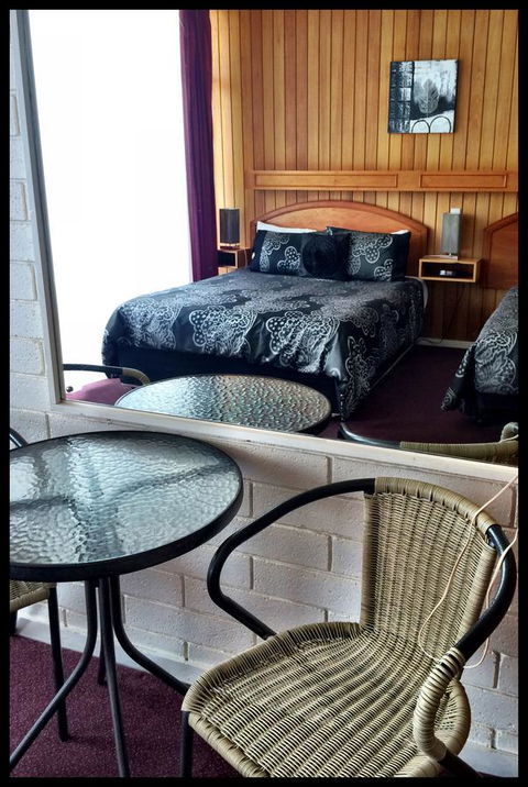 Kangaroo Island Seaview Motel - Sunshine Coast Guide 22