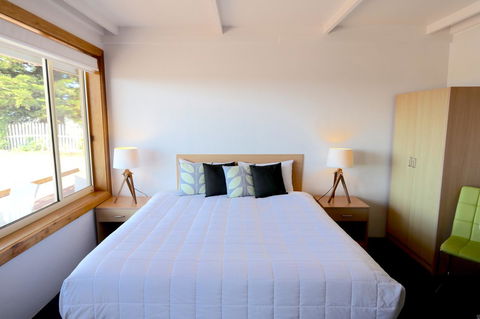 Harbour View Motel - Sunshine Coast Guide 25