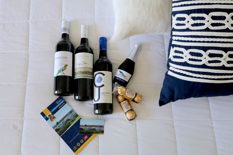 Harbour View Motel - Sunshine Coast Guide 13