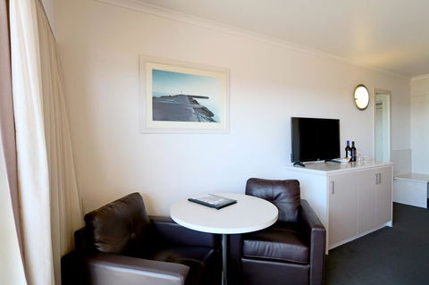 Harbour View Motel - Sunshine Coast Guide 4