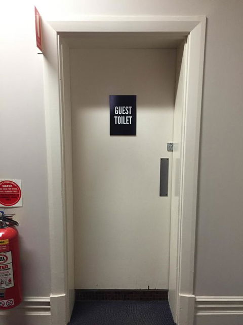 Nightcap At Federal Hotel Mt Gambier - Sunshine Coast Guide 25