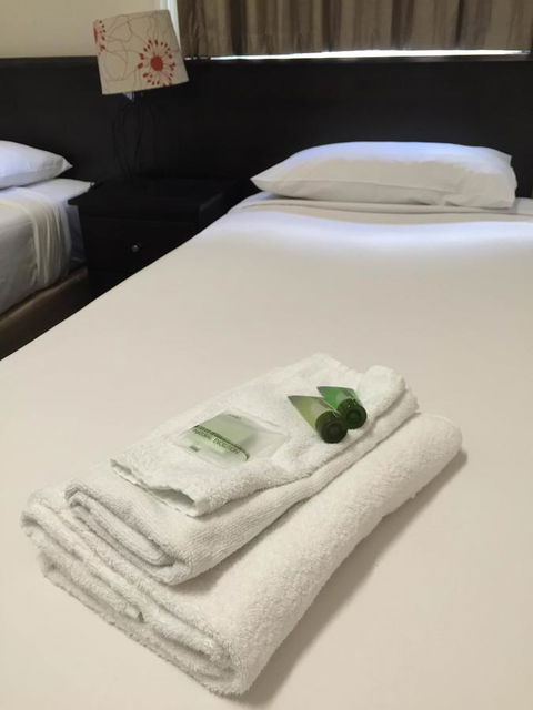 Nightcap At Federal Hotel Mt Gambier - Sunshine Coast Guide 27