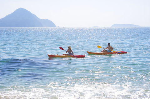 One Mile Retreat - Sunshine Coast Guide 18