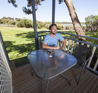 Lakeside Tourist Park - Sunshine Coast Guide