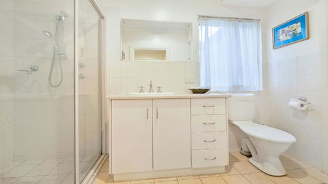 GOUGER 265 - Sunshine Coast Guide 10