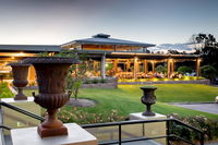 Book Pokolbin Accommodation Vacations Sunshine Coast Guide Sunshine Coast Guide