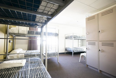 YHA Adelaide Central - Sunshine Coast Guide 23