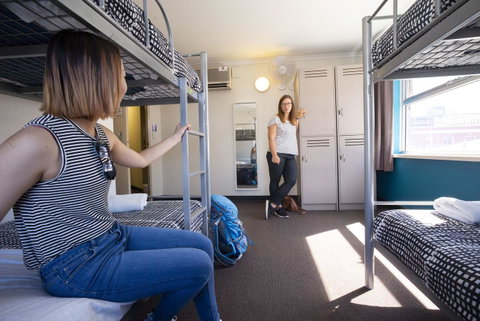 YHA Adelaide Central - Sunshine Coast Guide 18