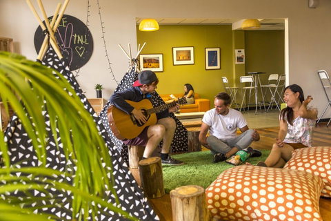 YHA Adelaide Central - Sunshine Coast Guide 26