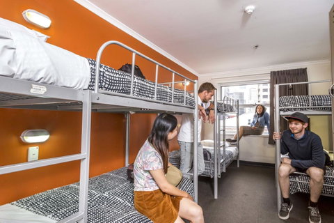 YHA Adelaide Central - Sunshine Coast Guide 21