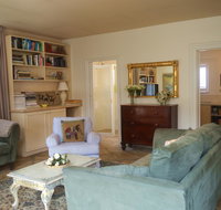 Athelney Cottage Bed and Breakfast - Sunshine Coast Guide