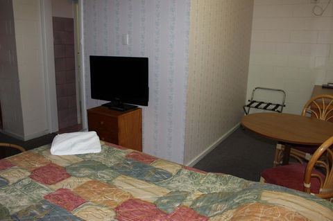 Island Motel Kingscote - Sunshine Coast Guide 13