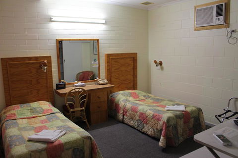 Island Motel Kingscote - Sunshine Coast Guide 23