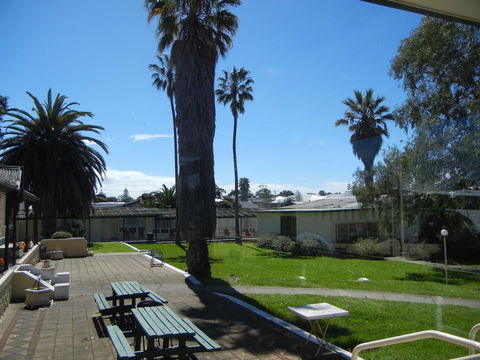 Island Motel Kingscote - Sunshine Coast Guide 2