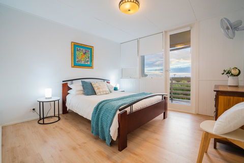 Aldinga Beach Break - C21 SouthCoast Holidays - Sunshine Coast Guide 1