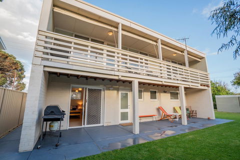 Aldinga Beach Break - C21 SouthCoast Holidays - Sunshine Coast Guide 13