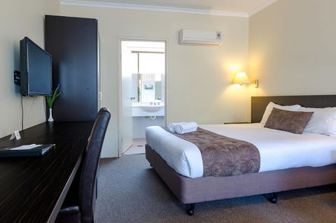 Abcot Inn - Sunshine Coast Guide 10