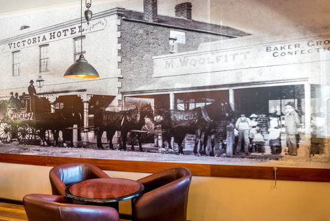 Victoria Hotel Strathalbyn - Sunshine Coast Guide 22