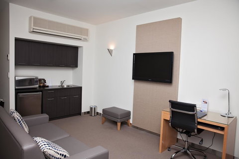 Mawson Lakes Hotel - Sunshine Coast Guide 37