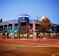 Mawson Lakes Hotel - Sunshine Coast Guide