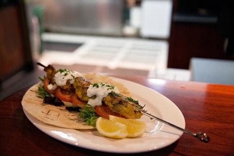 Mawson Lakes Hotel - Sunshine Coast Guide 18