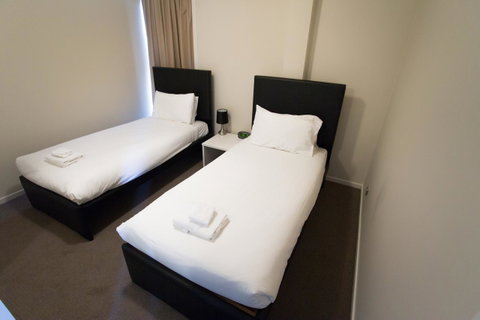 Mawson Lakes Hotel - Sunshine Coast Guide 24
