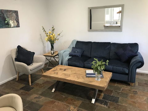 Adagio In Auburn - Sunshine Coast Guide 23