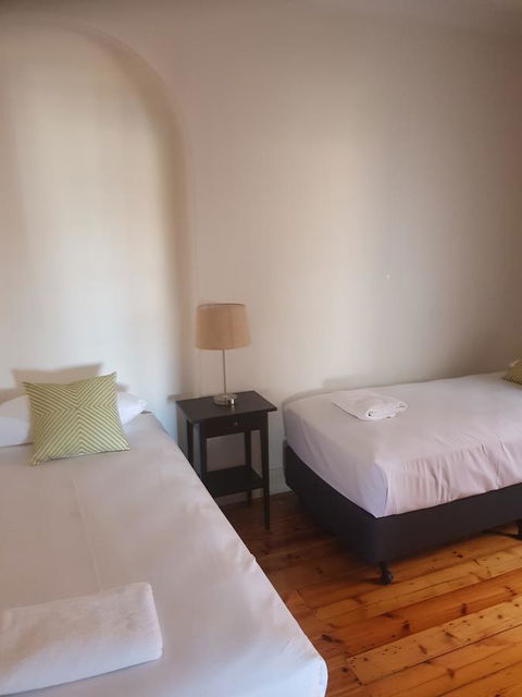 Hammond Apartments - Sunshine Coast Guide 2