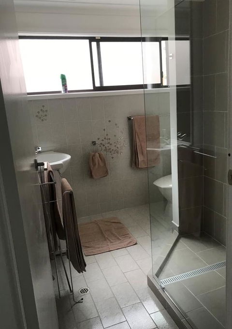 Arena Blanca Holiday Home - Sunshine Coast Guide 4